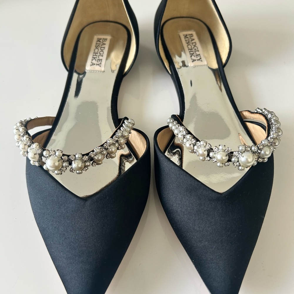 Badgley Mischka Black Pointed Toe Heels Size 8.5| embellished dress shoes
